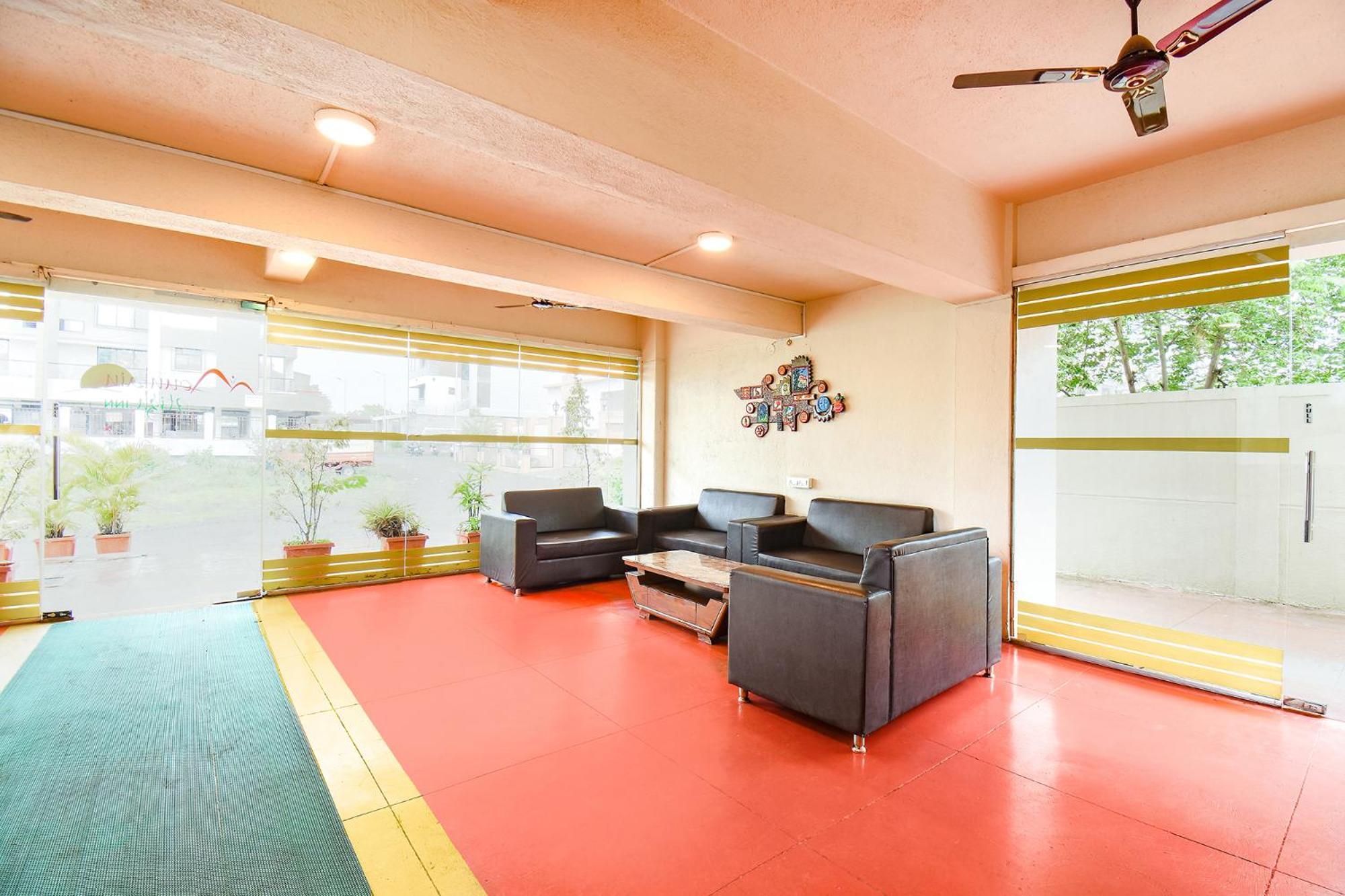 Fabhotel Mountain High - Nr Lifeline Hospital 3* Pune