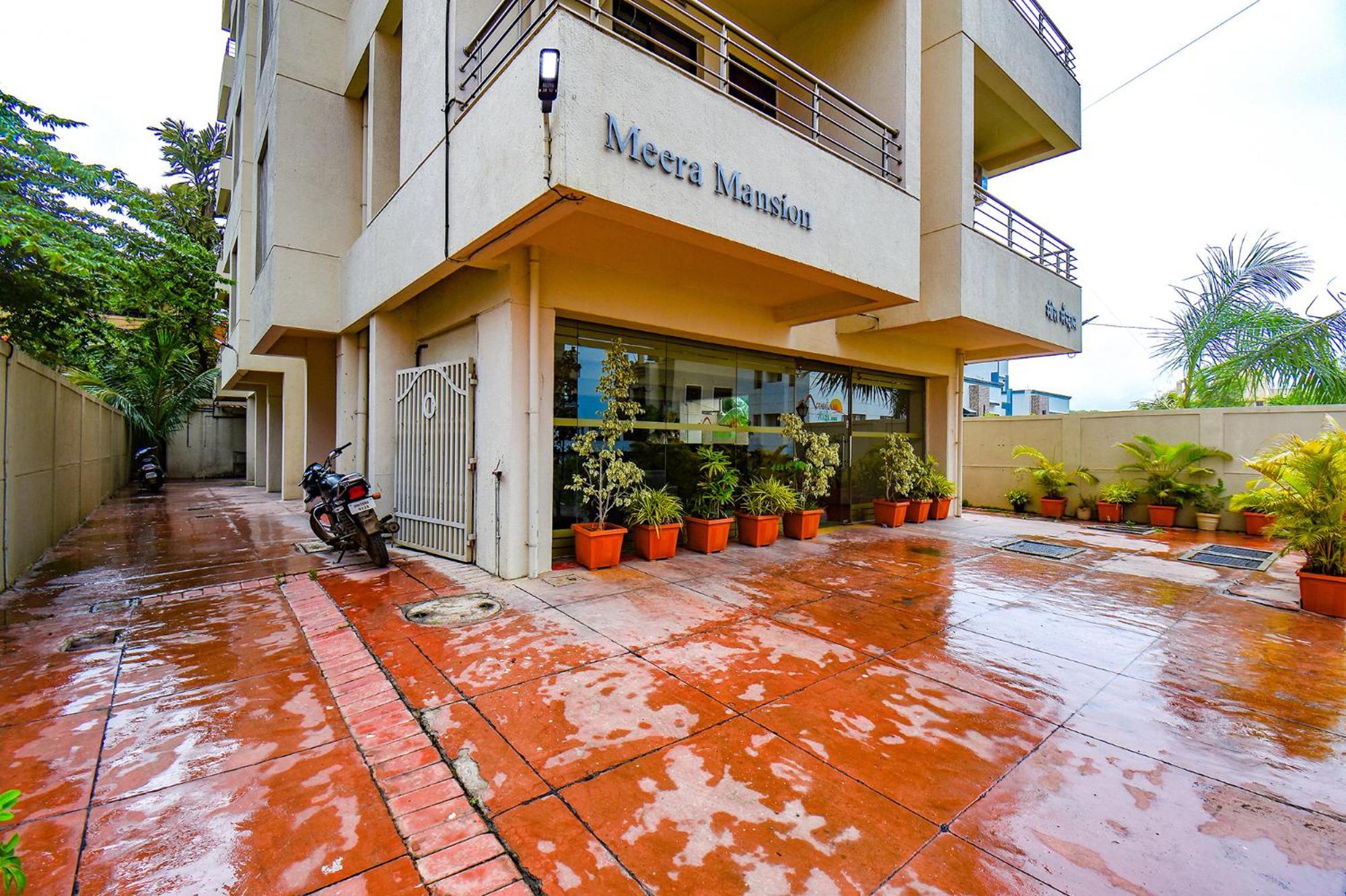 Hotel Fabhotel Mountain High - Nr Lifeline Hospital Pune