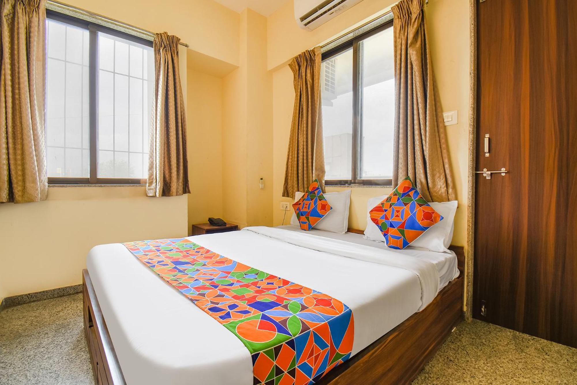 Fabhotel Mountain High - Nr Lifeline Hospital 3*