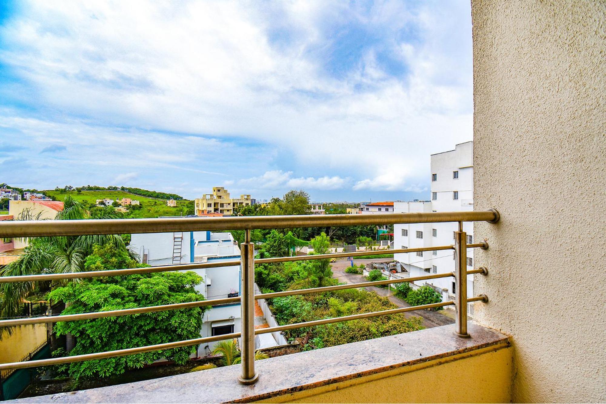 Fabhotel Mountain High - Nr Lifeline Hospital Hotel Pune